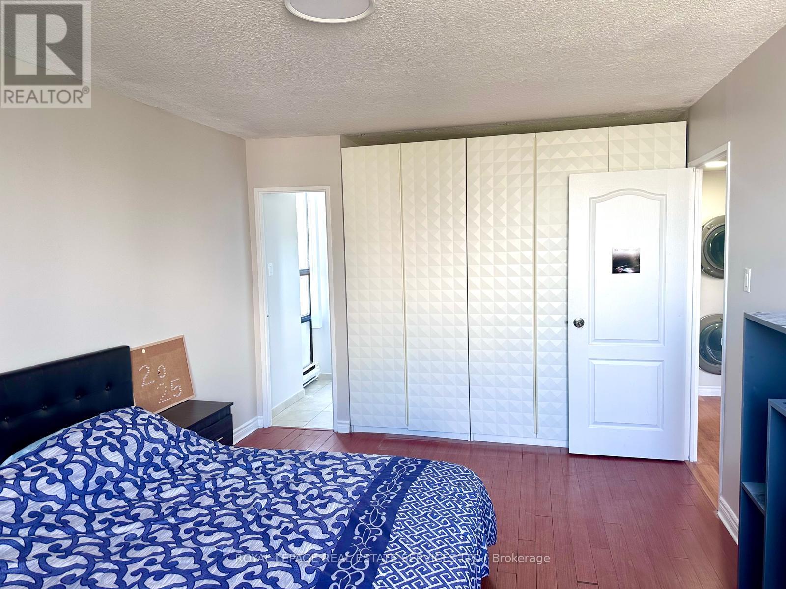 1410 - 20 Mississauga Valley Boulevard Nw, Mississauga, Ontario  L5A 3S1 - Photo 14 - W12391873