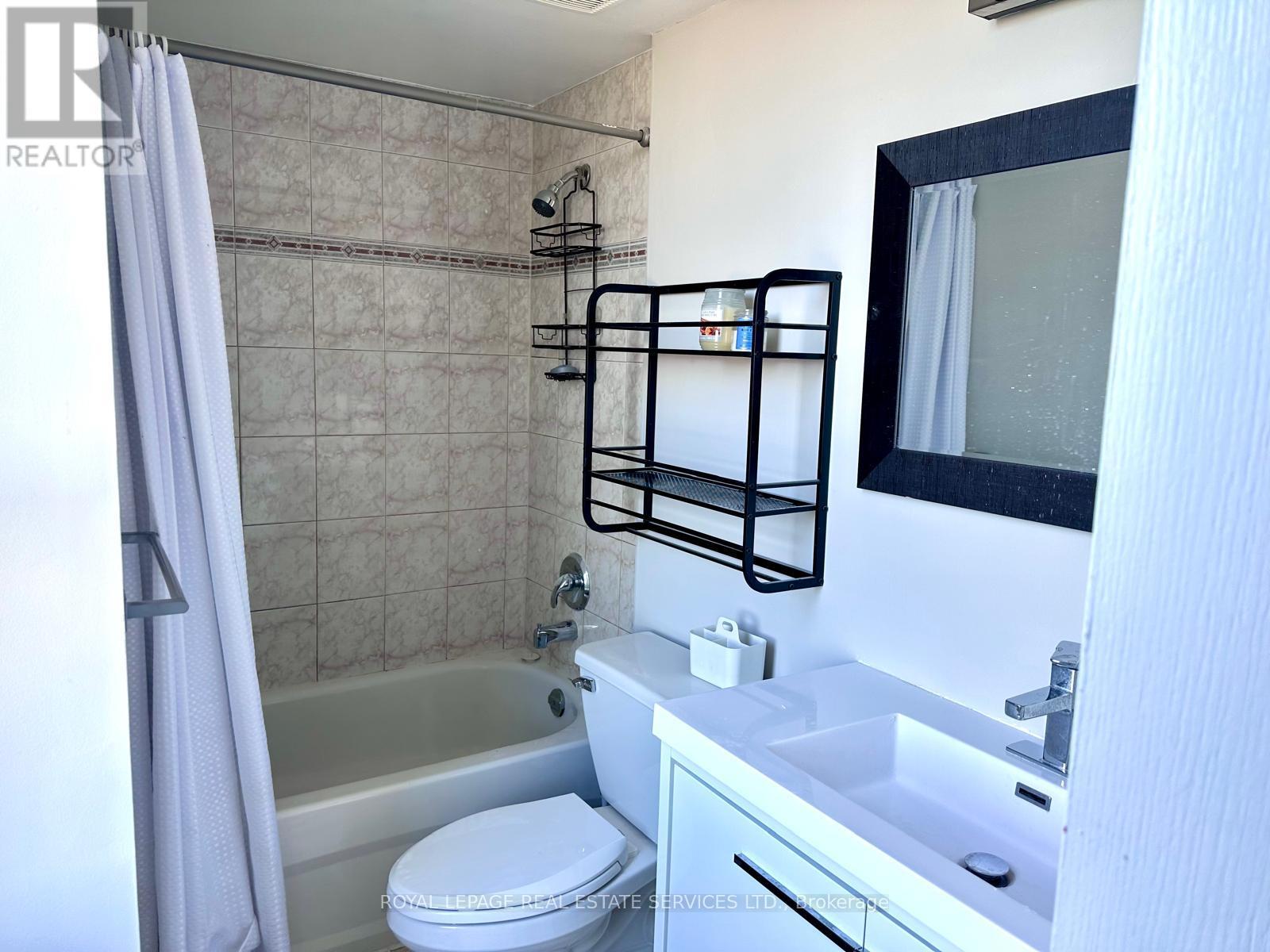 1410 - 20 Mississauga Valley Boulevard Nw, Mississauga, Ontario  L5A 3S1 - Photo 15 - W12391873