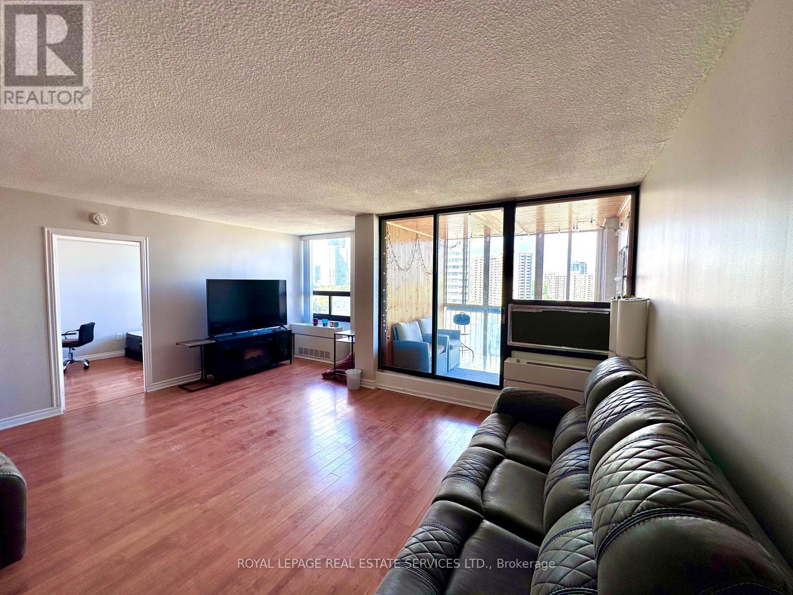1410 - 20 Mississauga Valley Boulevard Nw, Mississauga, Ontario  L5A 3S1 - Photo 3 - W12391873