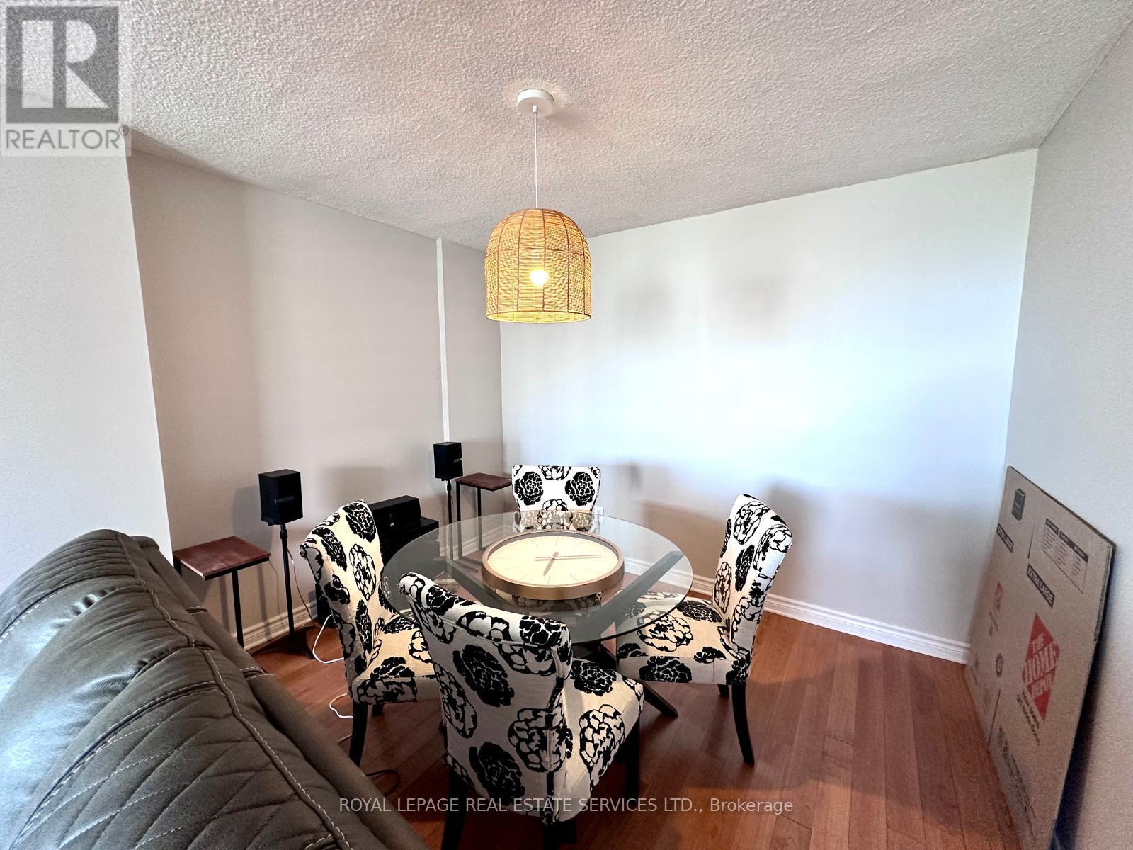 1410 - 20 Mississauga Valley Boulevard Nw, Mississauga, Ontario  L5A 3S1 - Photo 8 - W12391873