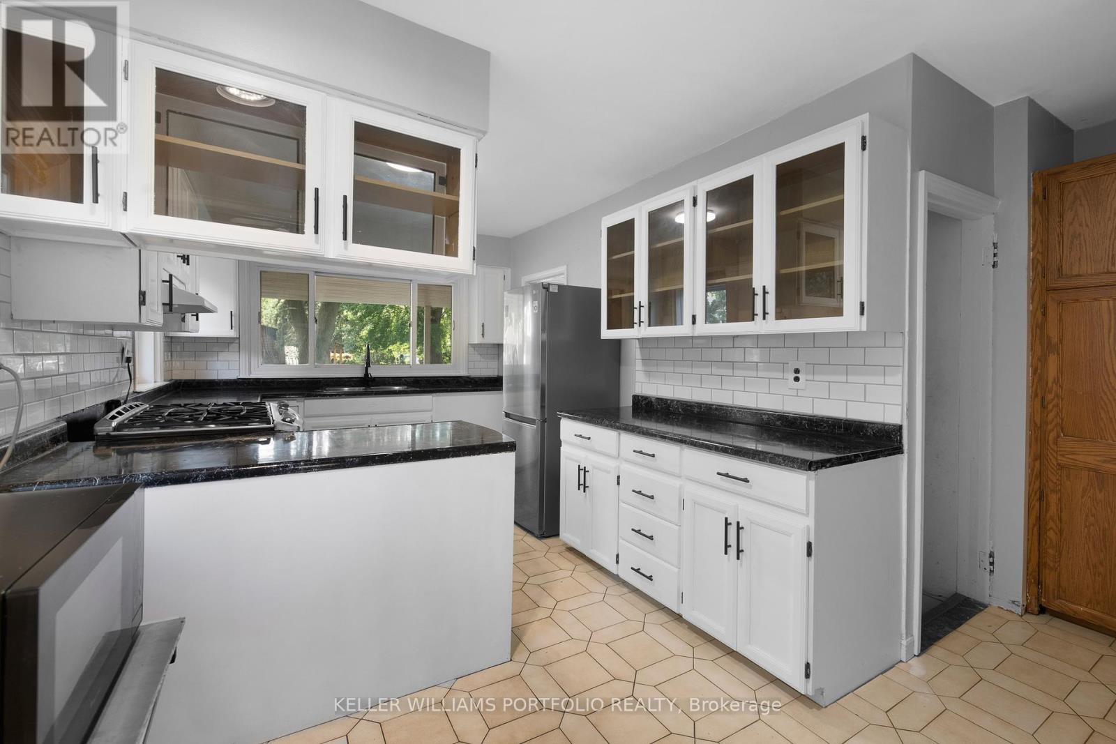 146 Askin Avenue, Windsor, Ontario  N9B 2W9 - Photo 22 - X12391867