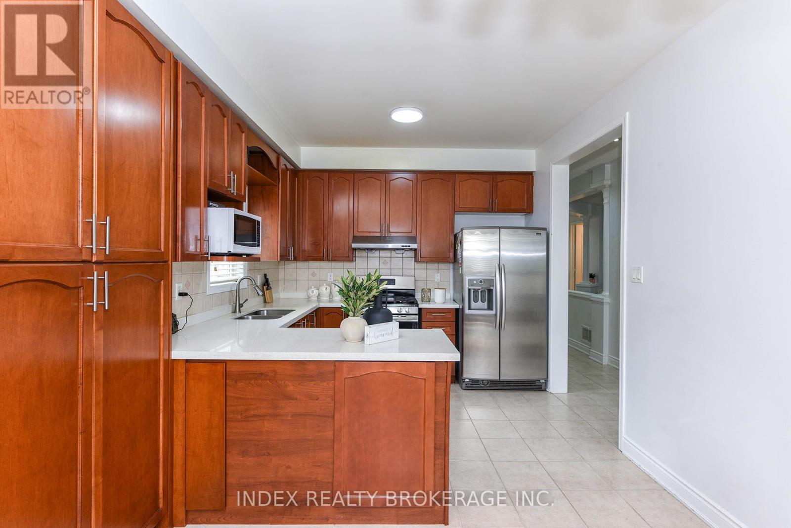 33 Portstewart Crescent, Brampton, Ontario  L6X 0R6 - Photo 18 - W12245847