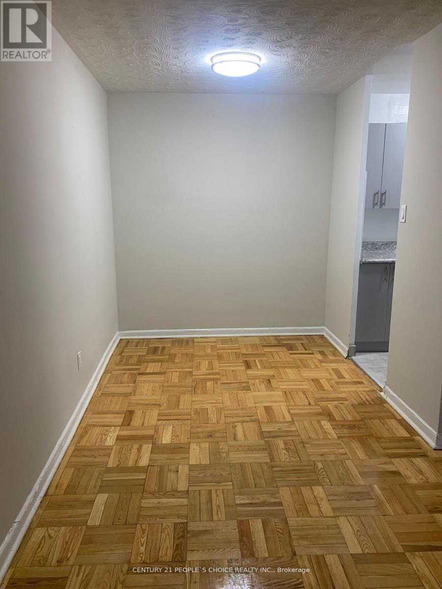 404 - 839 Roselawn Avenue, Toronto, Ontario  M6B 1B5 - Photo 6 - W12382798