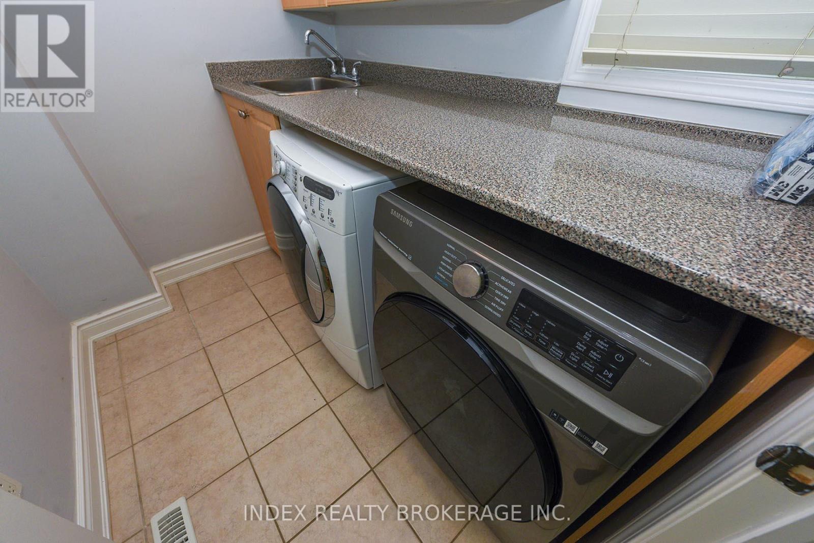 33 Portstewart Crescent, Brampton, Ontario  L6X 0R6 - Photo 44 - W12245847