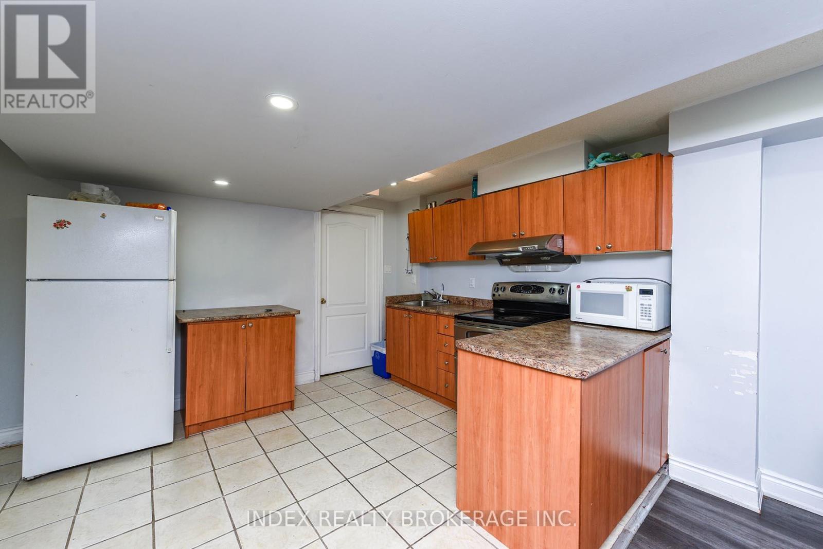 33 Portstewart Crescent, Brampton, Ontario  L6X 0R6 - Photo 40 - W12245847