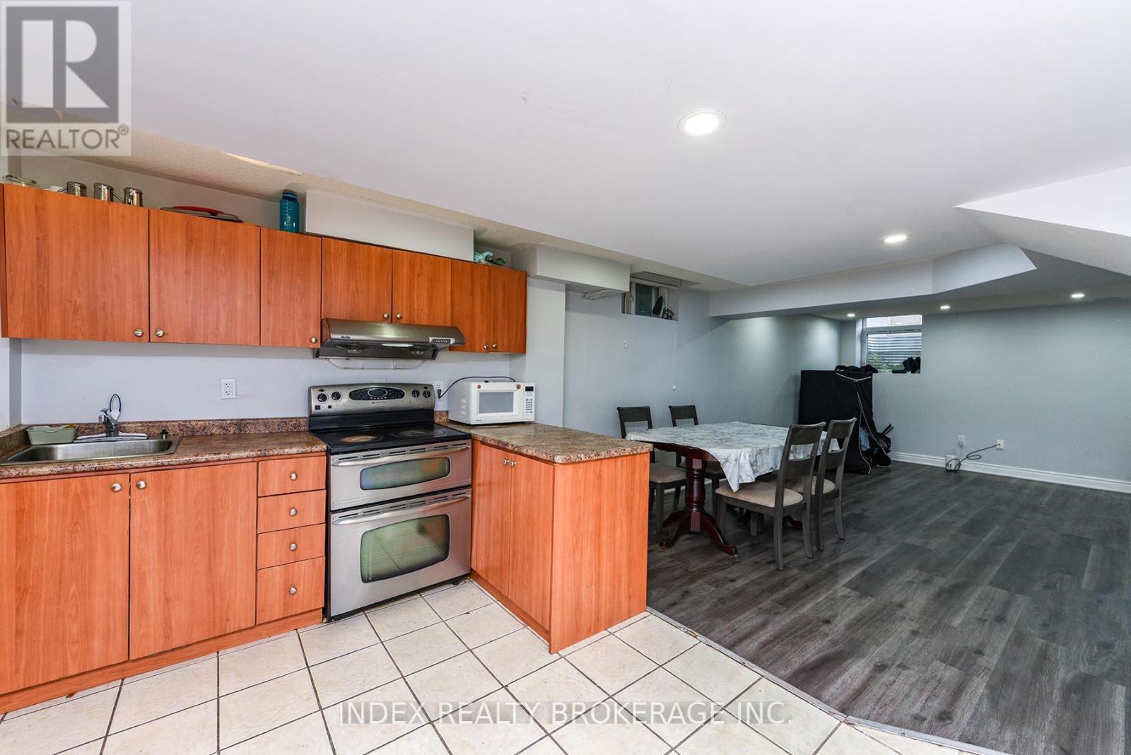 33 Portstewart Crescent, Brampton, Ontario  L6X 0R6 - Photo 41 - W12245847