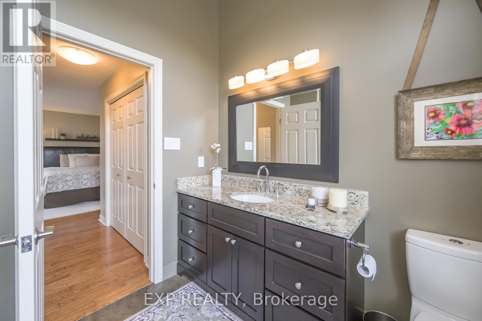 22 Glenridge Crescent, London North (North A), Ontario  N6G 4W5 - Photo 22 - X12392133