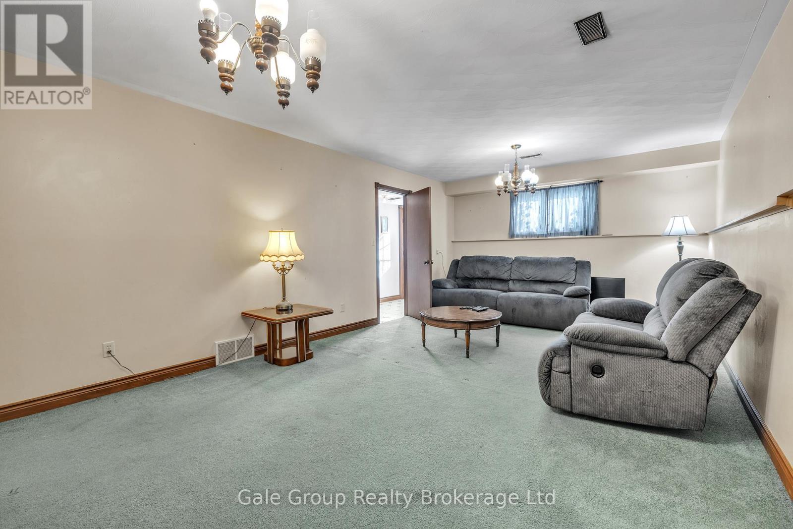 81 Bee Street, Woodstock, Ontario  N4S 3Z2 - Photo 15 - X12392072