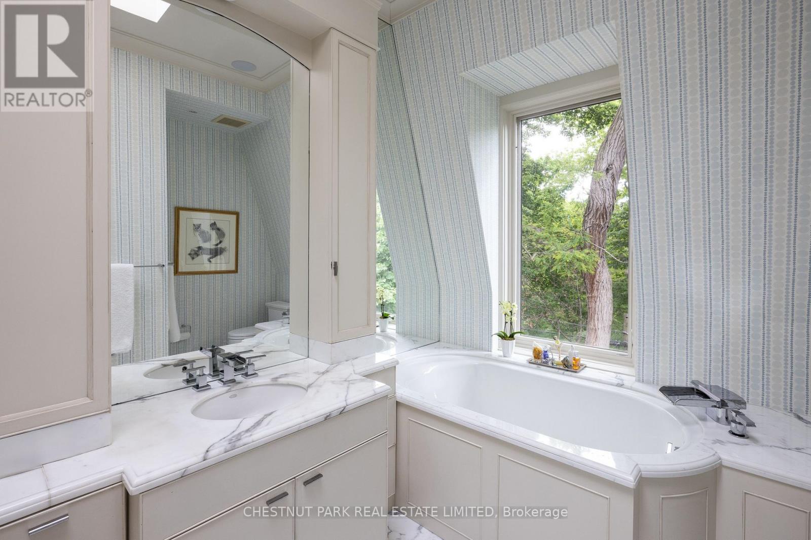 40 Summerhill Gardens, Toronto, Ontario  M4T 1B4 - Photo 11 - C12391902