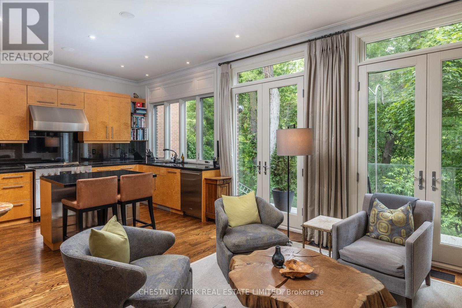 40 Summerhill Gardens, Toronto, Ontario  M4T 1B4 - Photo 9 - C12391902