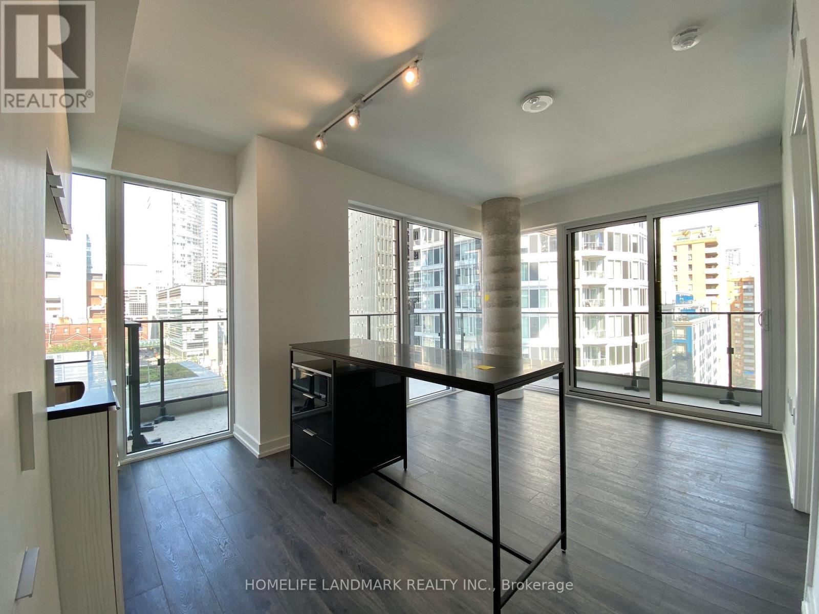 1113 - 77 Shuter Street, Toronto, Ontario  M5B 0B8 - Photo 5 - C12391942