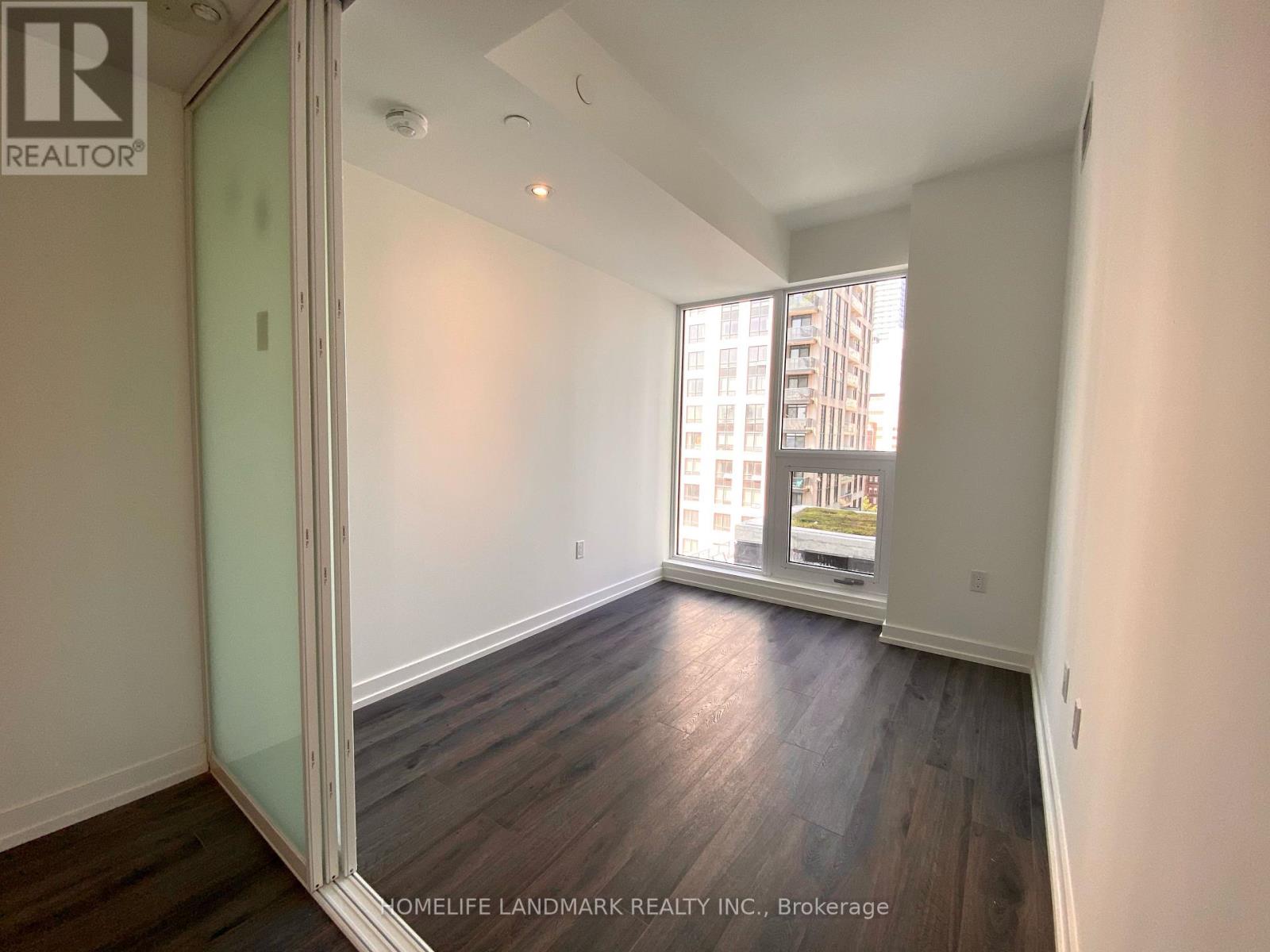 1113 - 77 Shuter Street, Toronto, Ontario  M5B 0B8 - Photo 8 - C12391942