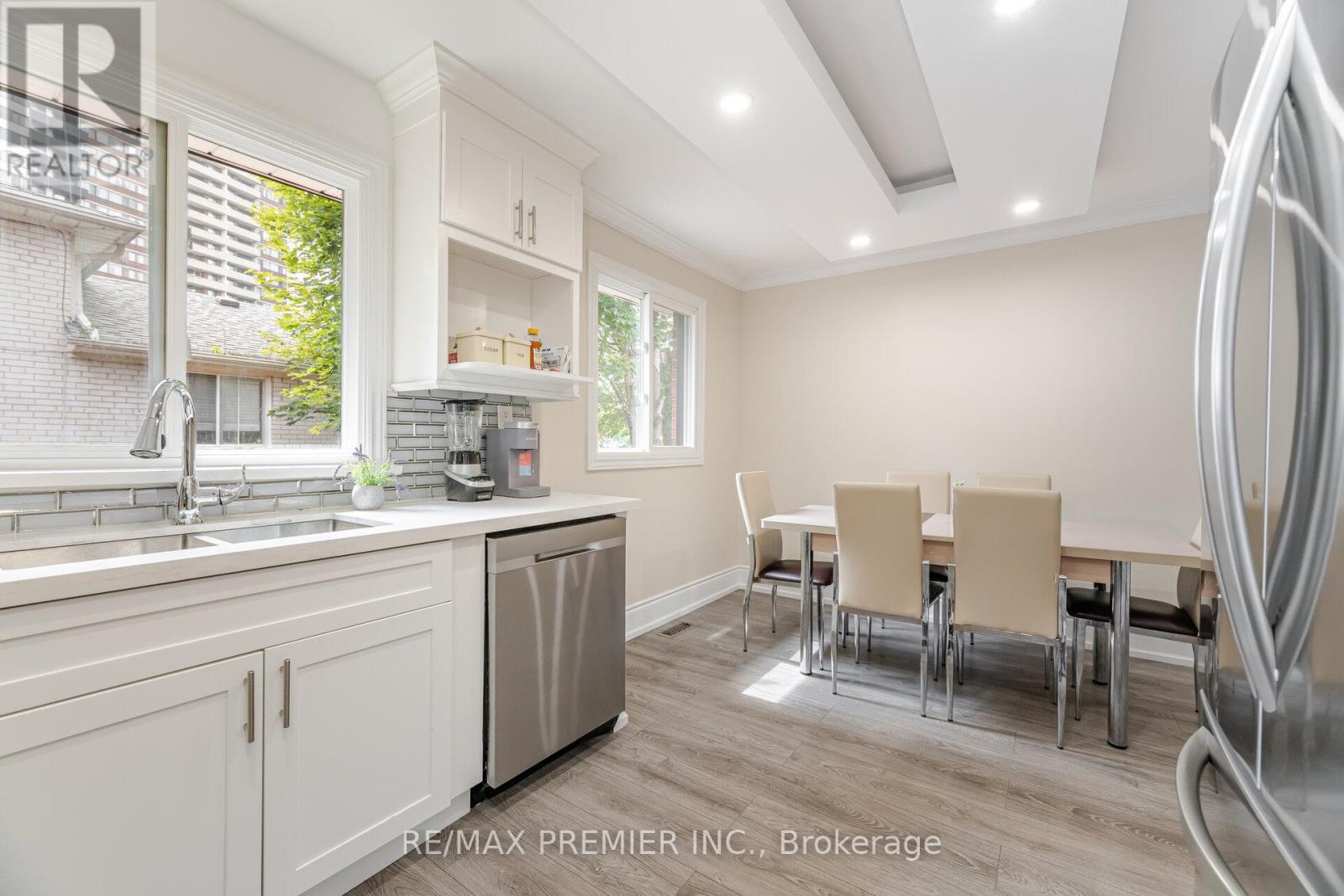 173 Torresdale Avenue, Toronto, Ontario  M2R 3E3 - Photo 12 - C12392042