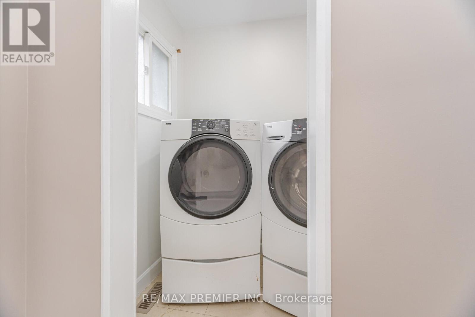 173 Torresdale Avenue, Toronto, Ontario  M2R 3E3 - Photo 33 - C12392042