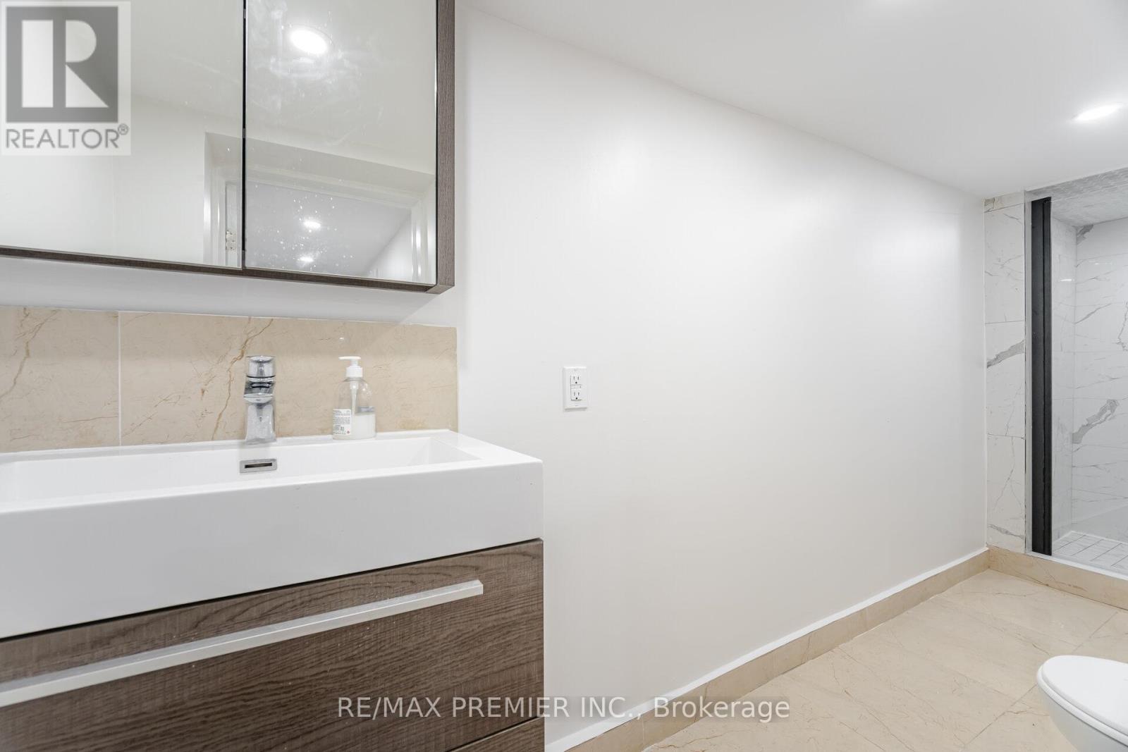 173 Torresdale Avenue, Toronto, Ontario  M2R 3E3 - Photo 43 - C12392042