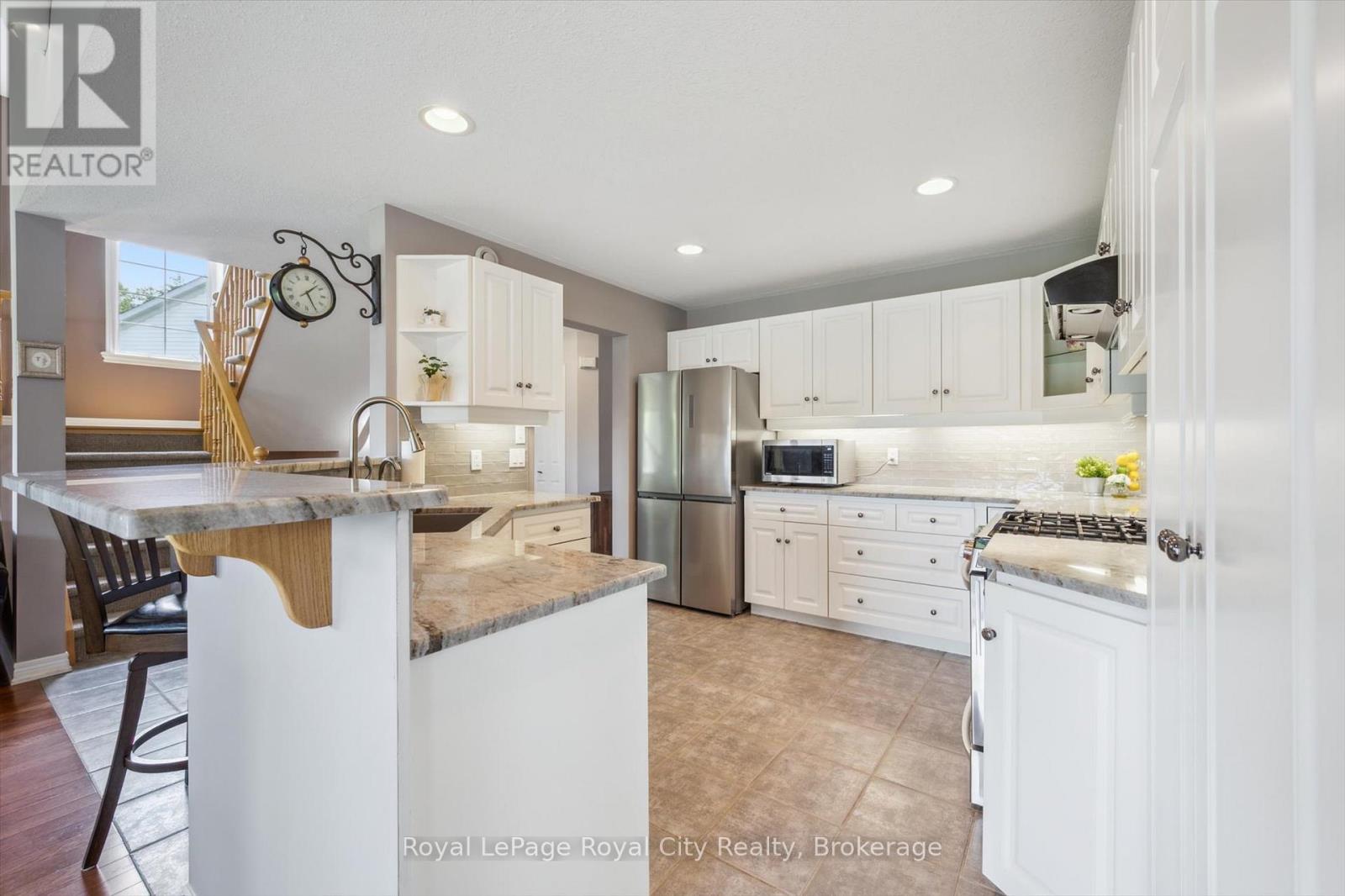 105 Riverwalk Place, Guelph/eramosa (Rockwood), Ontario  N0B 2K0 - Photo 11 - X12392092