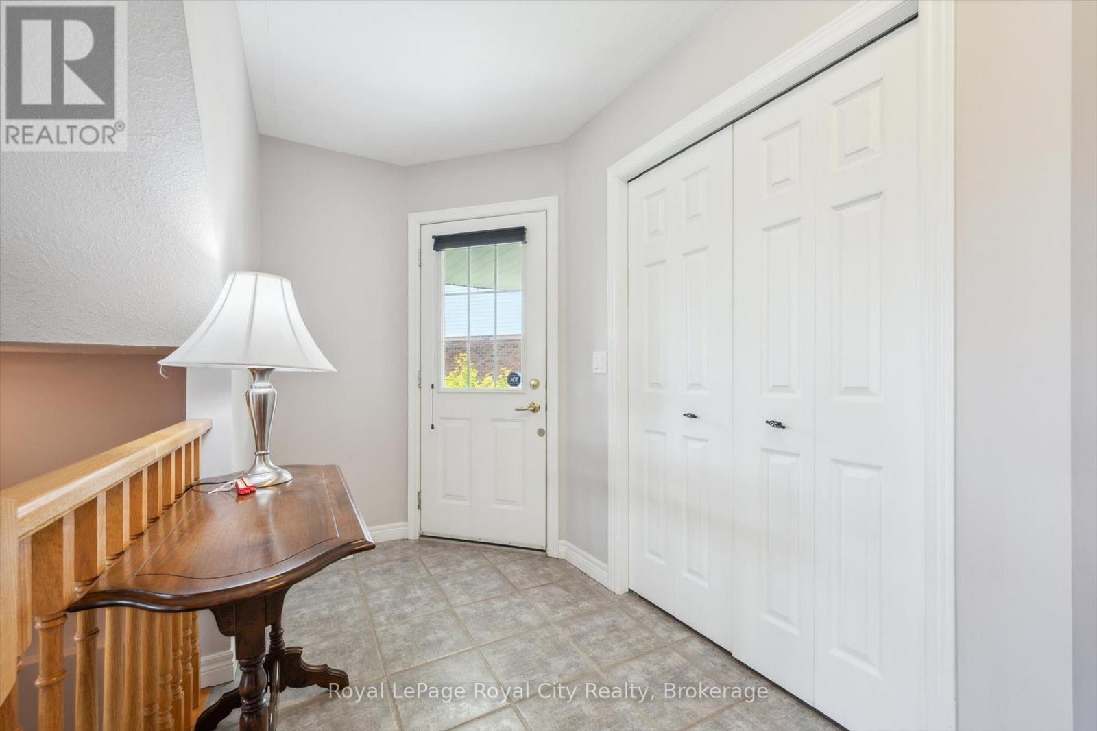 105 Riverwalk Place, Guelph/eramosa (Rockwood), Ontario  N0B 2K0 - Photo 2 - X12392092