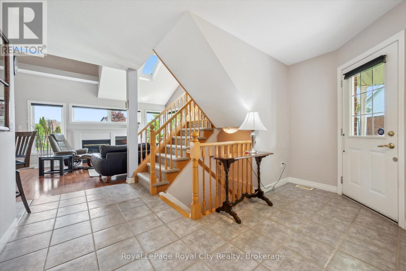 105 Riverwalk Place, Guelph/eramosa (Rockwood), Ontario  N0B 2K0 - Photo 3 - X12392092