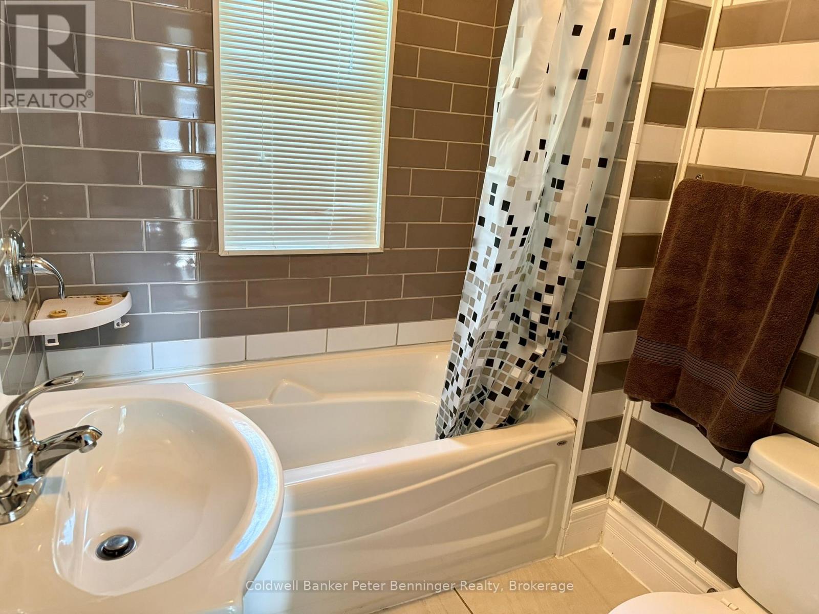 259 Minnie Street, North Huron, Ontario  N0G 2W0 - Photo 18 - X12392093