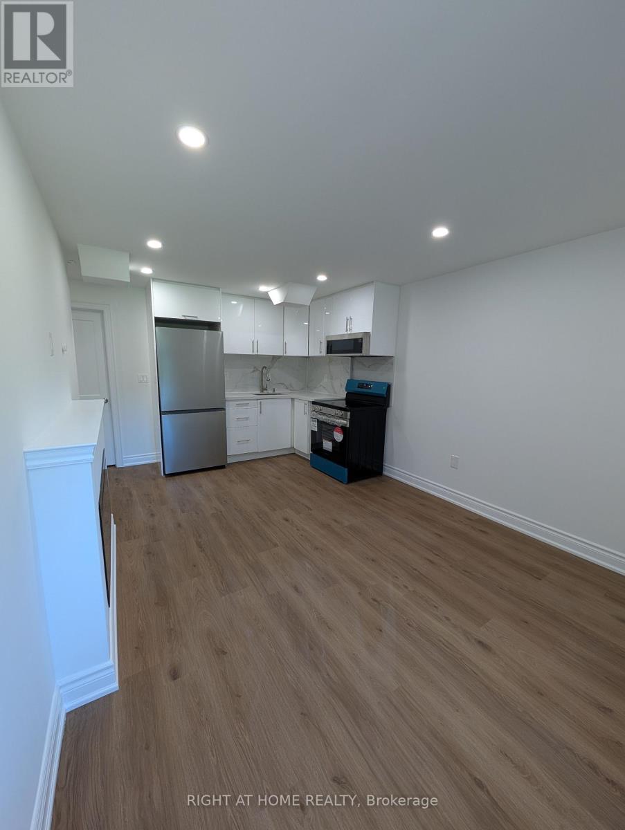 251 MEADOW ROAD, Whitby, Ontario