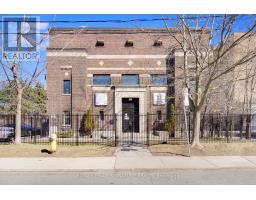 15 Chisholm Avenue, Toronto (East End-Danforth), Ca
