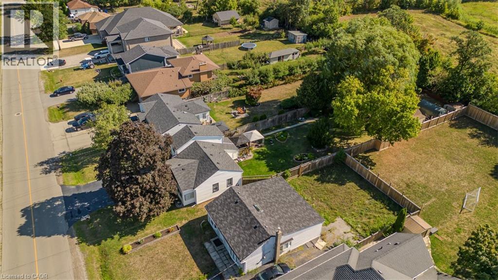 Property at 270 JONES Road image 3