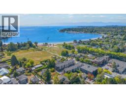 2 2590 Penrhyn St The Osprey