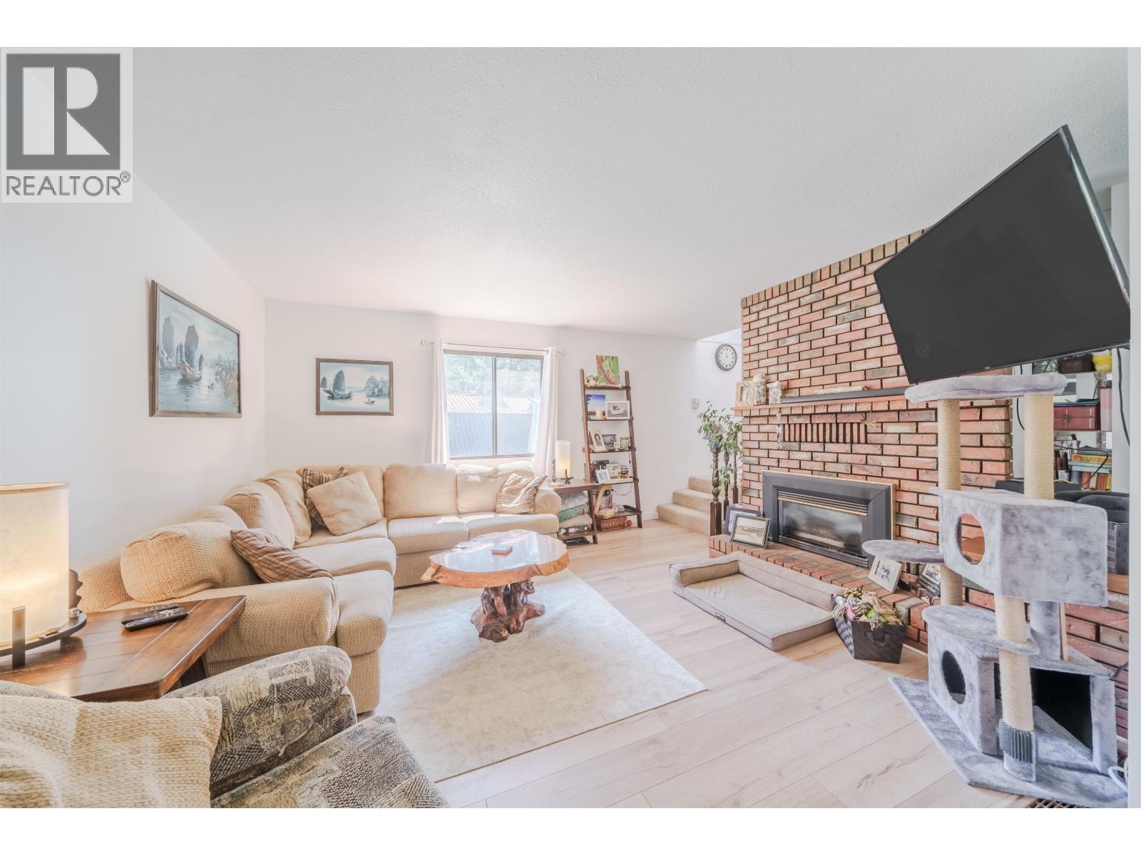 4927 GLOINNZUN CRESCENT, 108 Mile Ranch, British Columbia