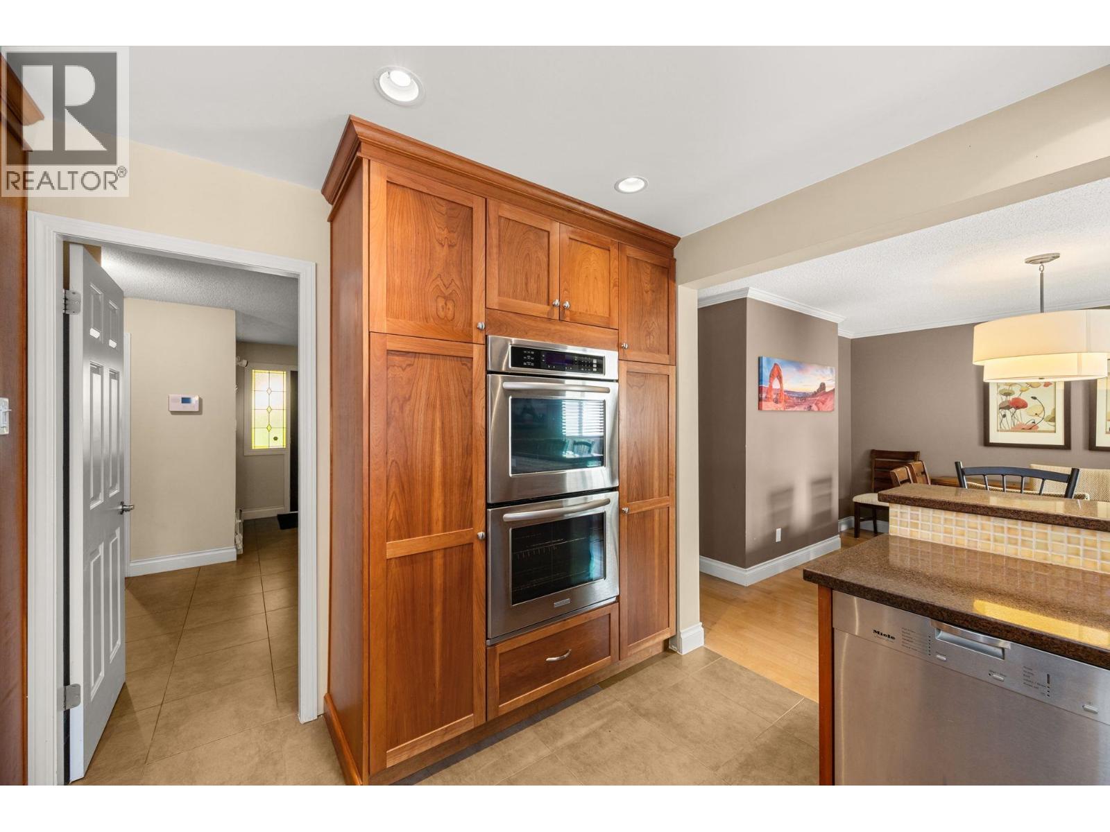 8711 Doulton Place, Richmond, British Columbia  V7C 5A3 - Photo 12 - R3044577
