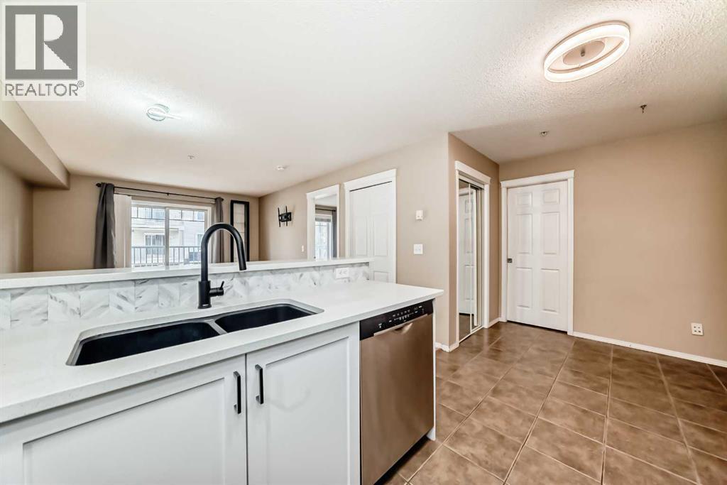 8106, 70 Panamount Drive Nw, Calgary, Alberta  T3K 6L7 - Photo 3 - A2255150