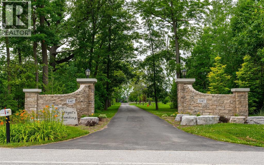 647 St Clair Parkway, St Clair, Ontario  N0N 1G0 - Photo 4 - 25022874