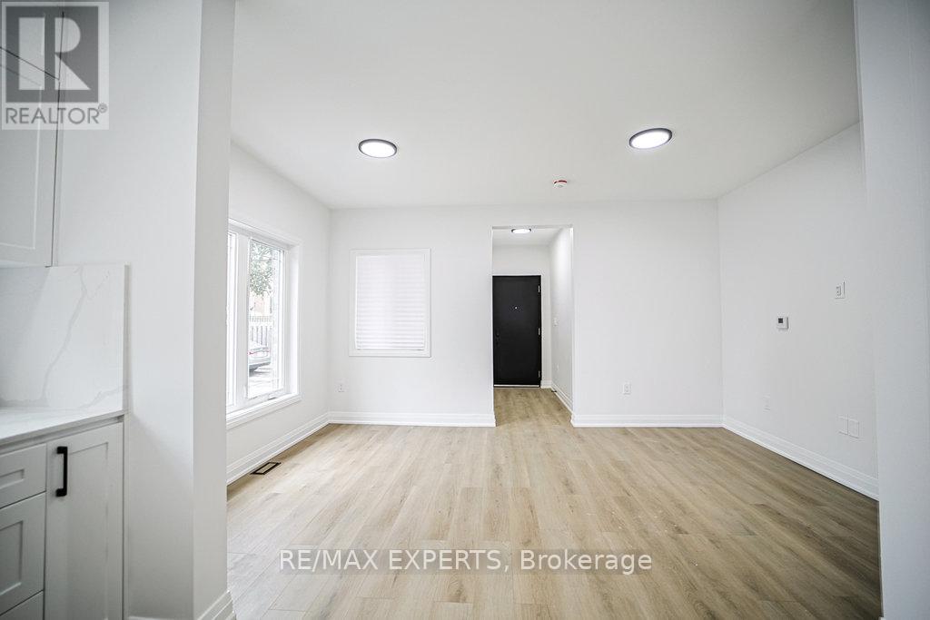 426 Veterans Drive, Barrie, Ontario  L4N 9G9 - Photo 12 - S12392011
