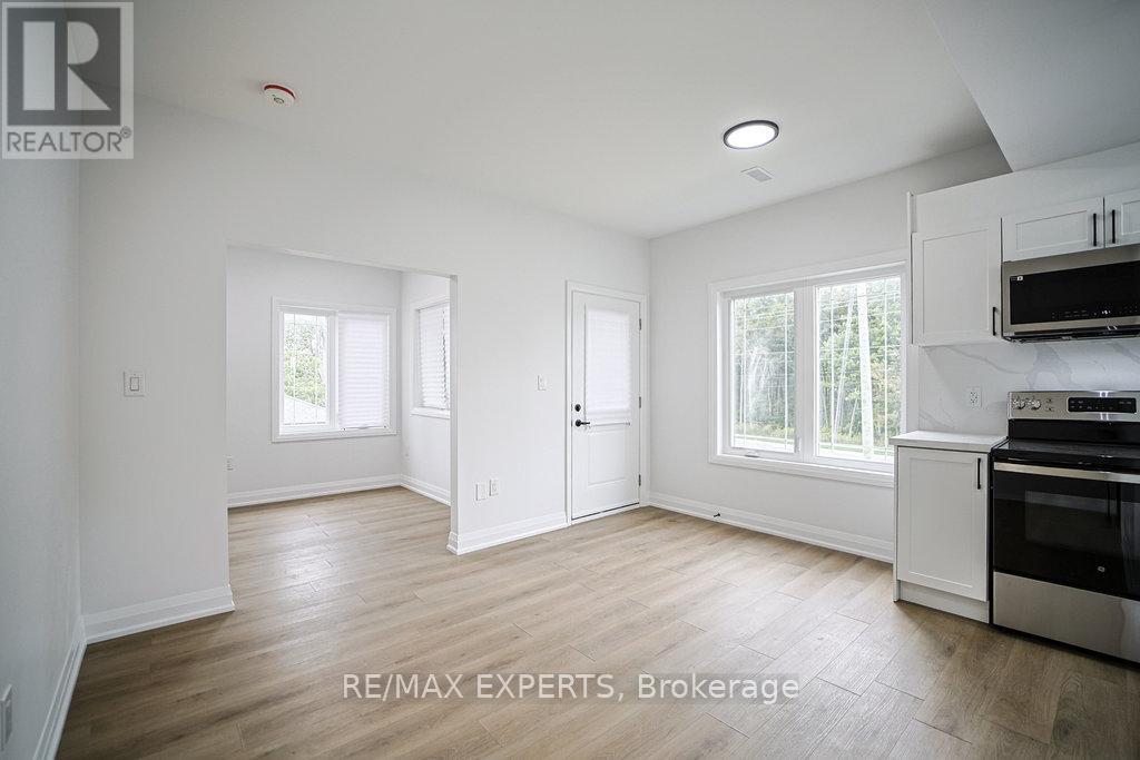 426 Veterans Drive, Barrie, Ontario  L4N 9G9 - Photo 18 - S12392011