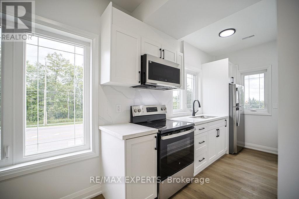 426 Veterans Drive, Barrie, Ontario  L4N 9G9 - Photo 21 - S12392011