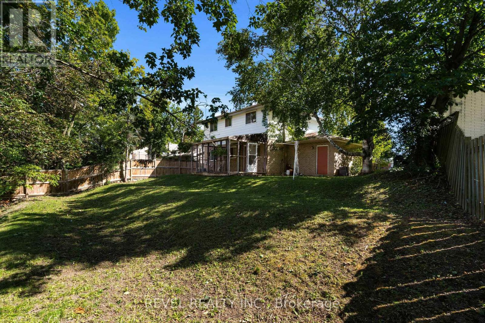 22 Belcourt Avenue, Barrie, Ontario  L4M 4E3 - Photo 25 - S12390396