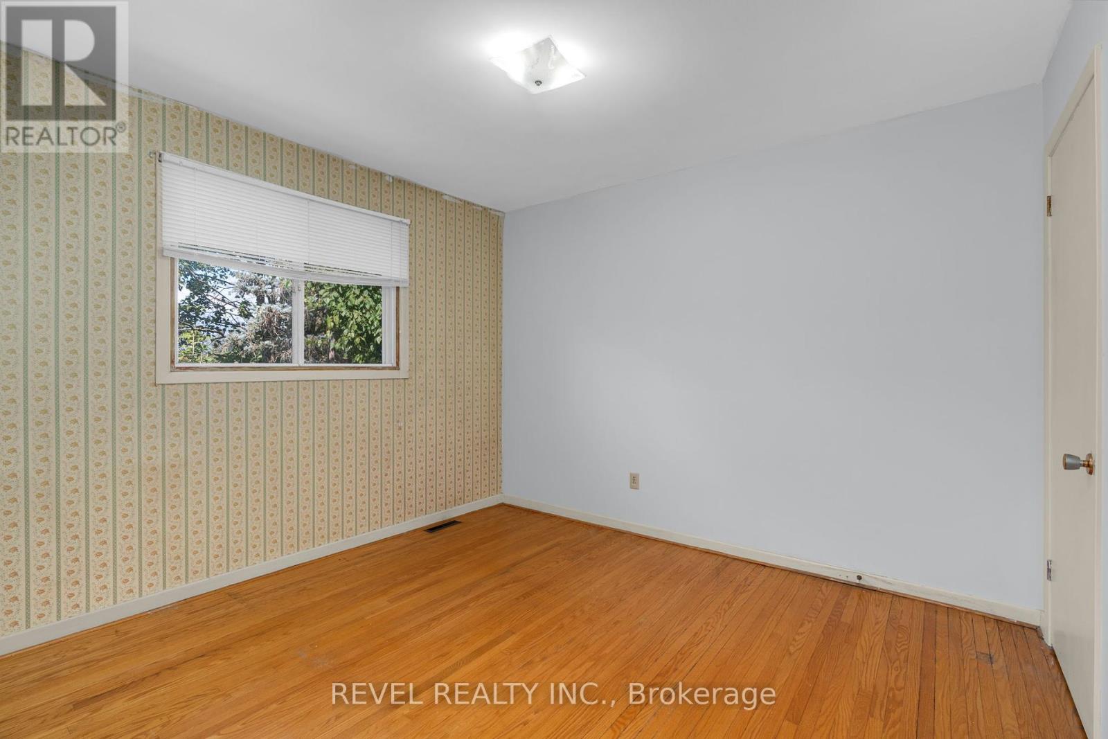 22 Belcourt Avenue, Barrie, Ontario  L4M 4E3 - Photo 20 - S12390396