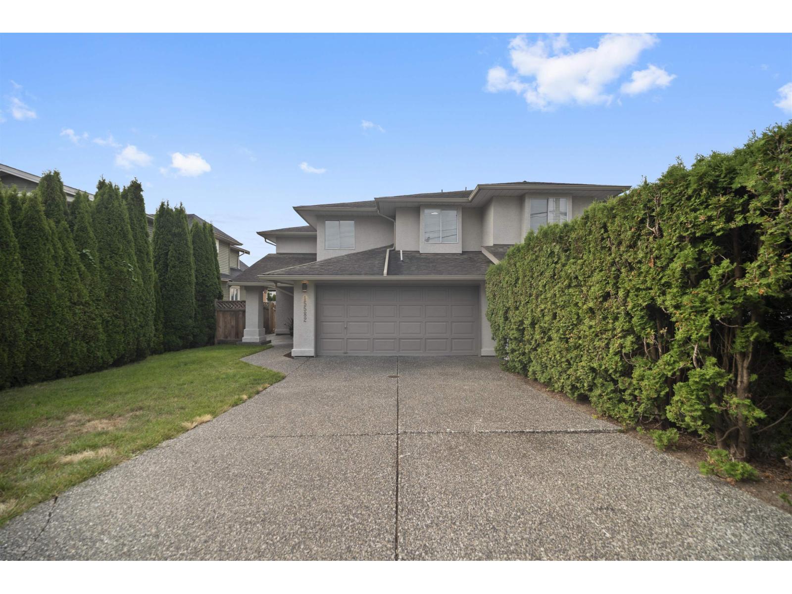 15582 RUSSELL AVENUE, white rock, British Columbia