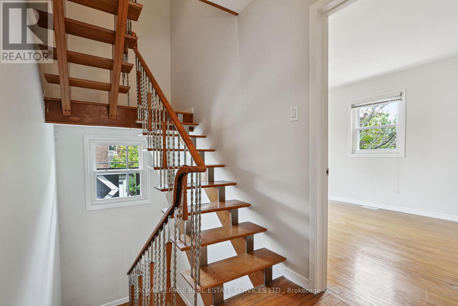 29 Greenlaw Avenue, Toronto (Corso Italia-Davenport), Ontario  M6H 3V6 - Photo 33 - W12391893