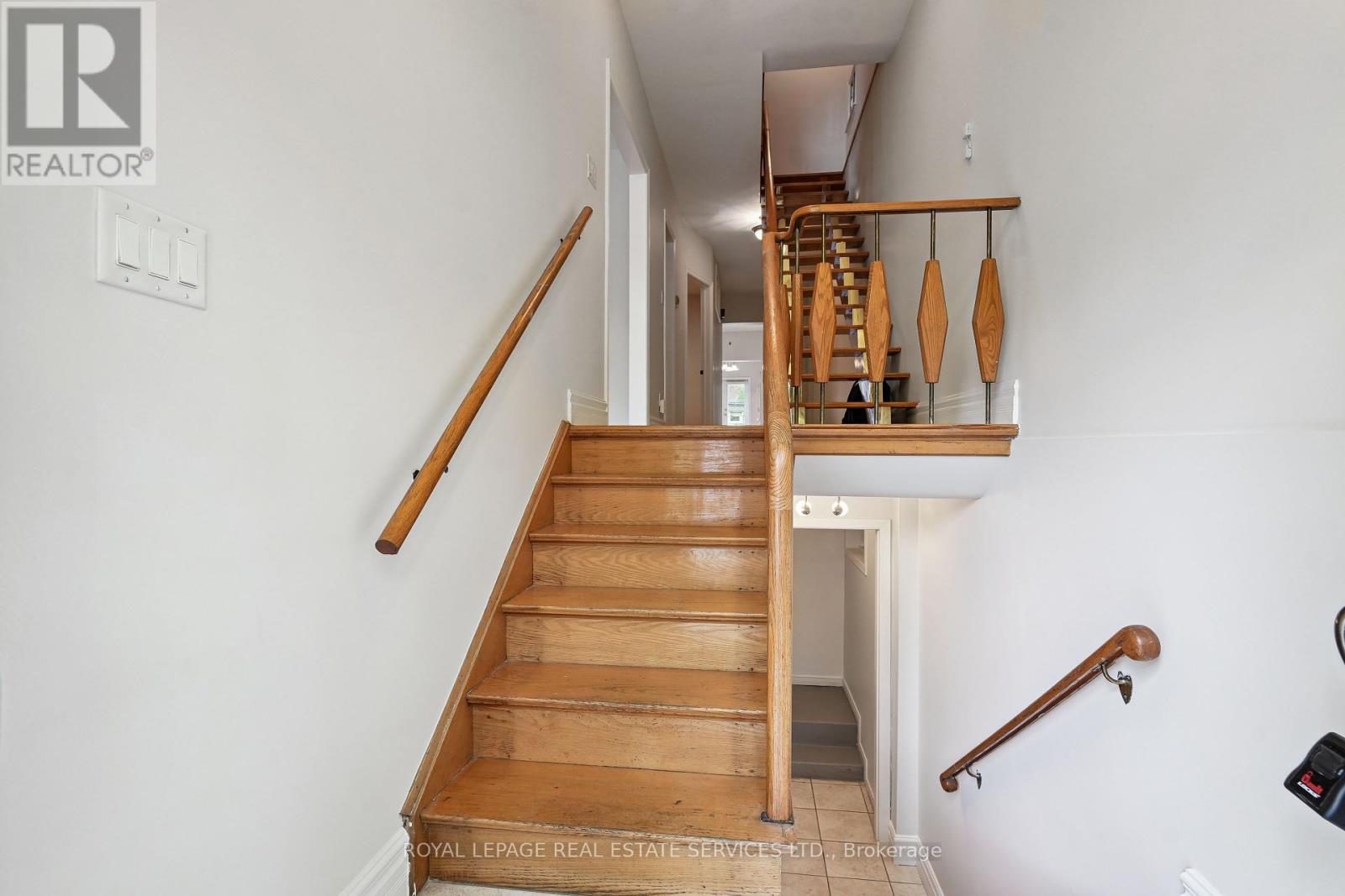 29 Greenlaw Avenue, Toronto (Corso Italia-Davenport), Ontario  M6H 3V6 - Photo 4 - W12391893