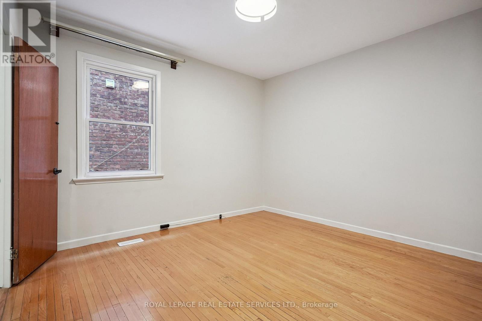 29 Greenlaw Avenue, Toronto (Corso Italia-Davenport), Ontario  M6H 3V6 - Photo 9 - W12391893