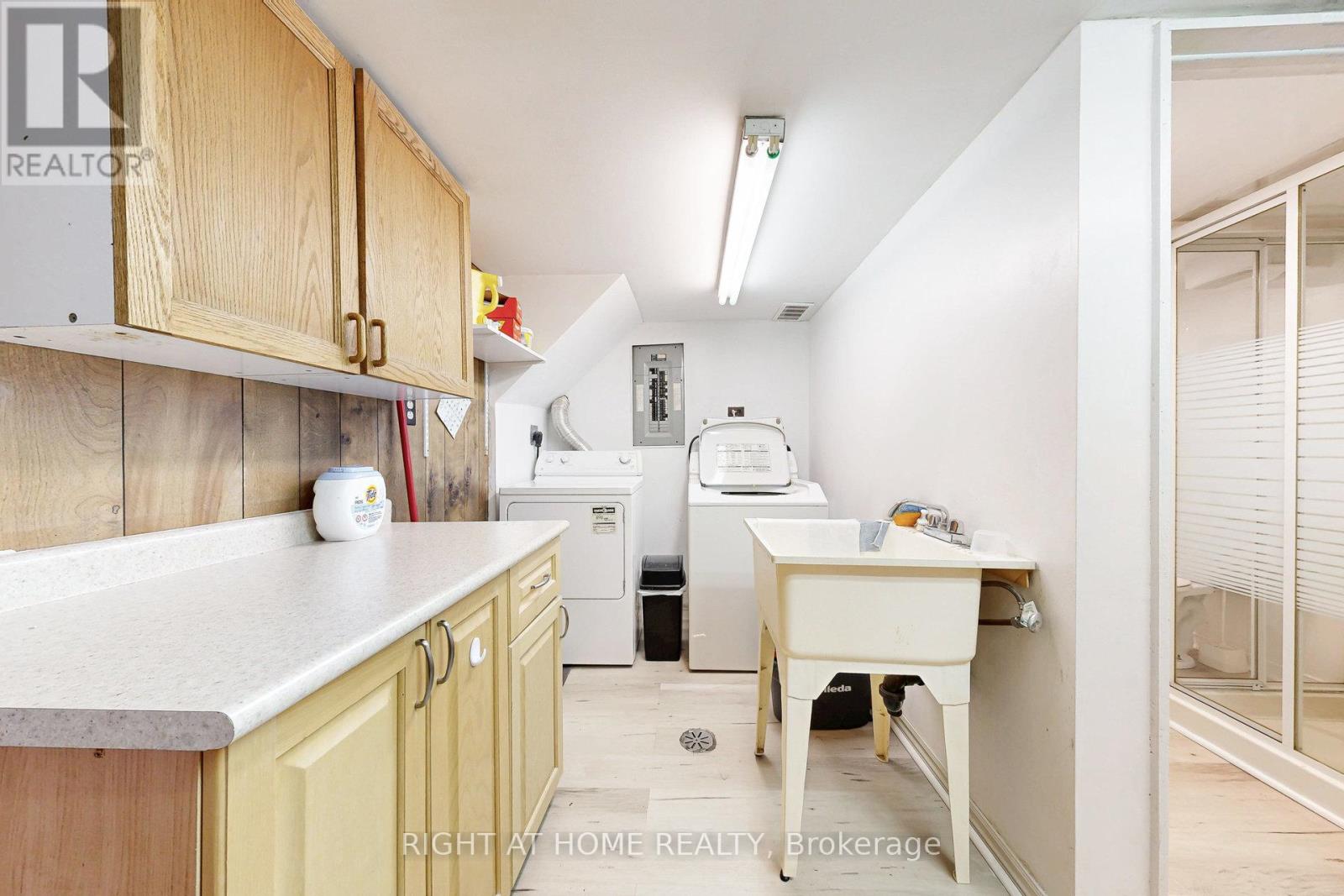 159 Rosemount Avenue, Toronto (Weston), Ontario  M9N 3C2 - Photo 29 - W12391919