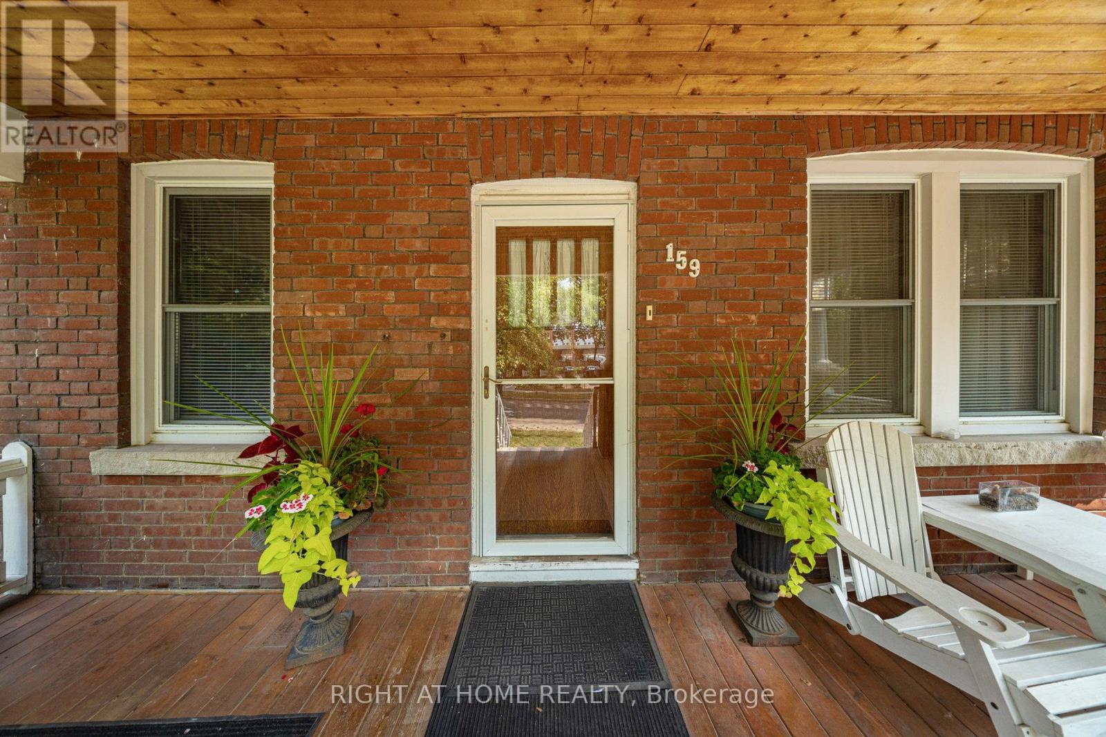159 Rosemount Avenue, Toronto (Weston), Ontario  M9N 3C2 - Photo 3 - W12391919