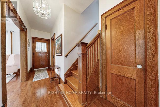 159 Rosemount Avenue, Toronto (Weston), Ontario  M9N 3C2 - Photo 6 - W12391919