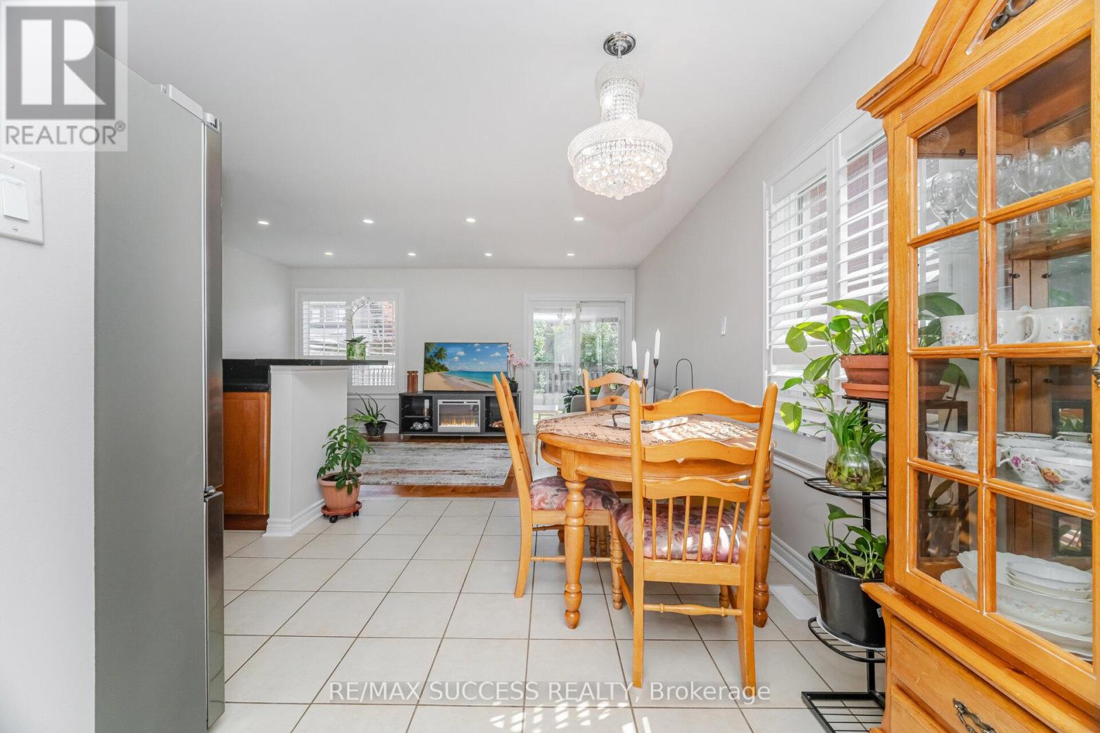 3570 Southwick Street, Mississauga, Ontario  L5M 7N8 - Photo 12 - W12391936