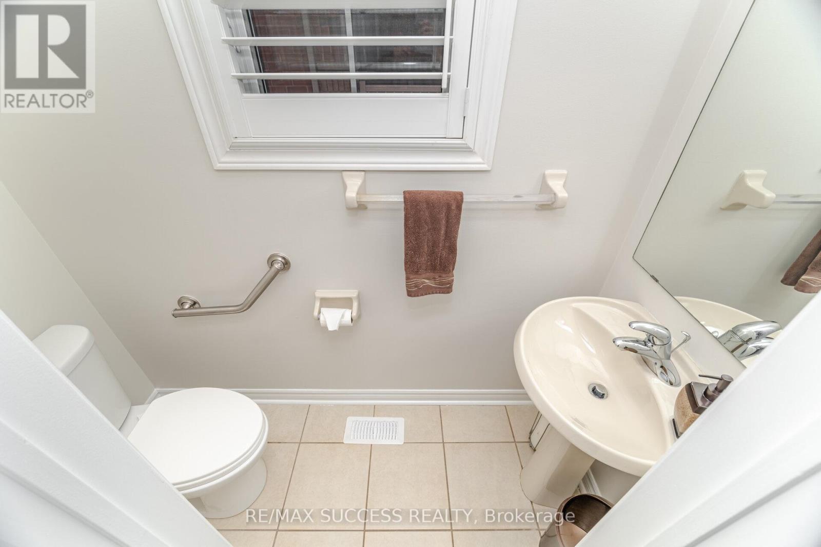 3570 Southwick Street, Mississauga, Ontario  L5M 7N8 - Photo 18 - W12391936