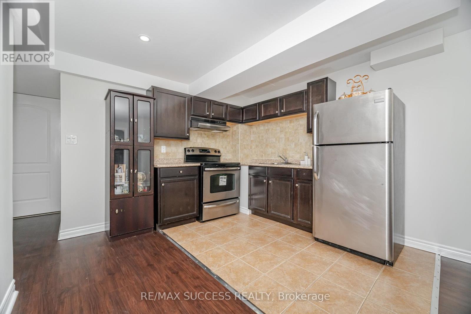 3570 Southwick Street, Mississauga, Ontario  L5M 7N8 - Photo 35 - W12391936