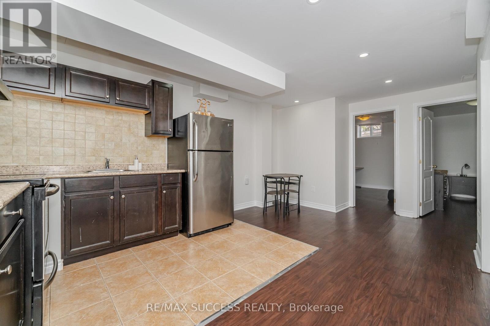 3570 Southwick Street, Mississauga, Ontario  L5M 7N8 - Photo 36 - W12391936