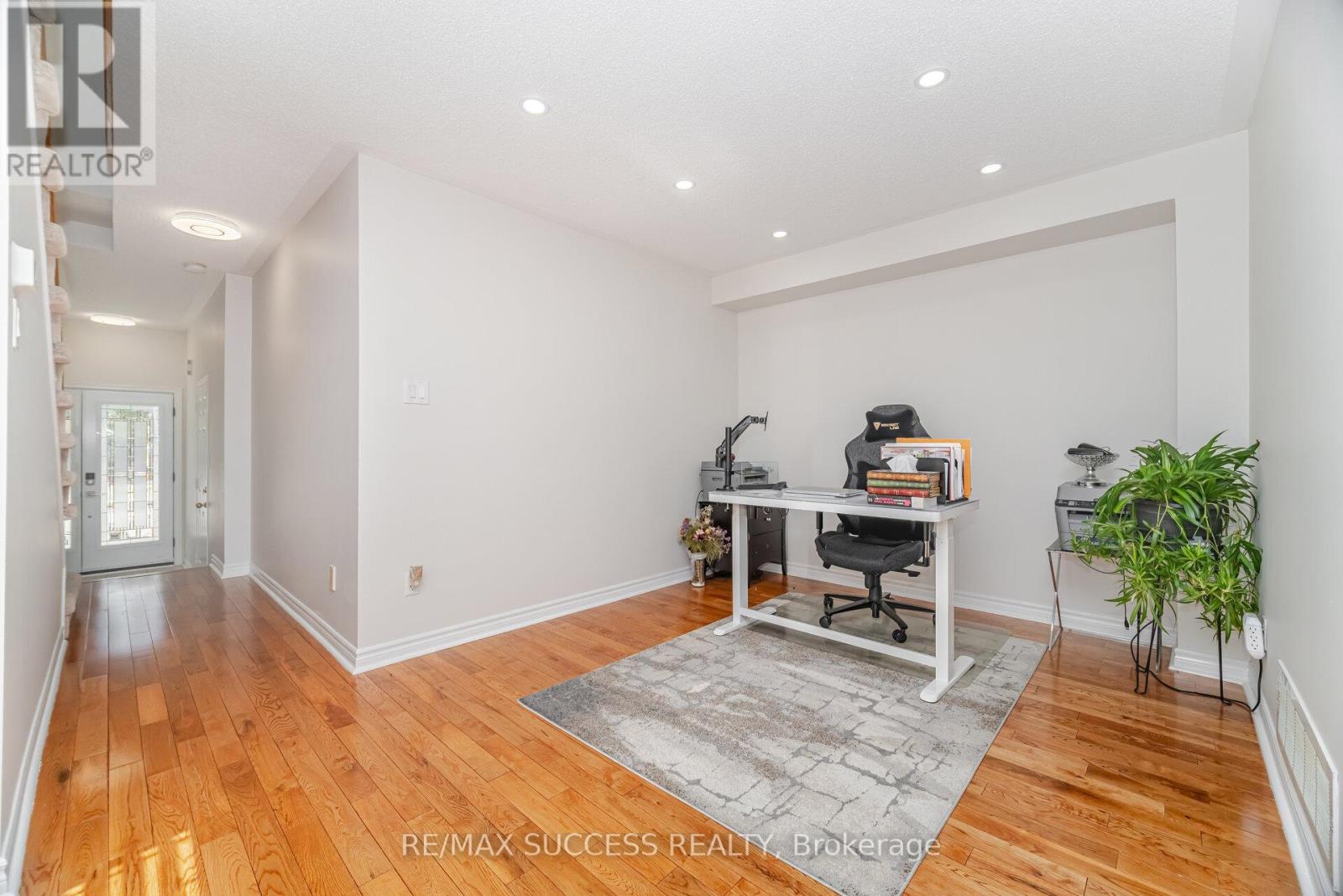 3570 Southwick Street, Mississauga, Ontario  L5M 7N8 - Photo 8 - W12391936