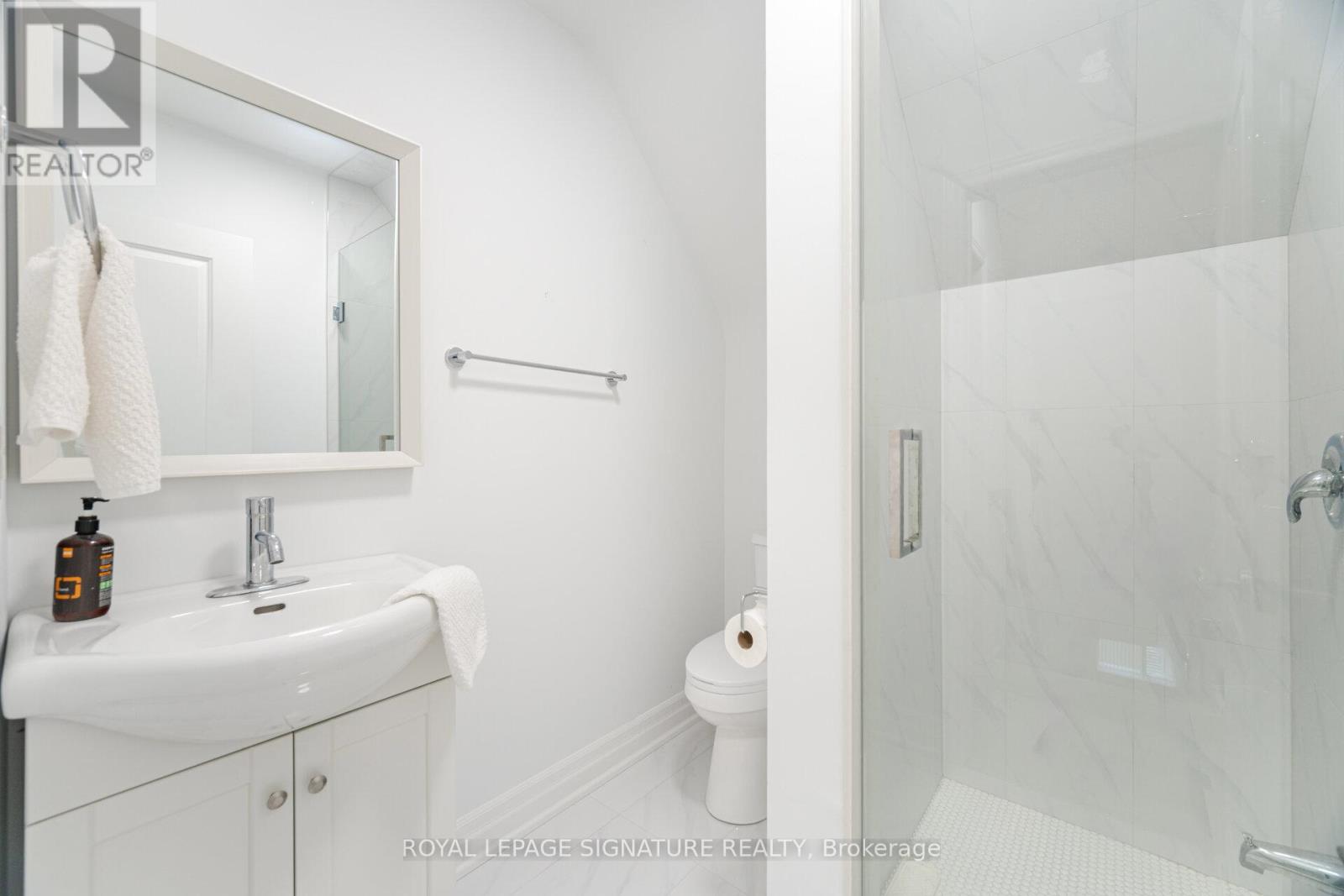 2015 Stanfield Road, Mississauga (Lakeview), Ontario  L4Y 1R2 - Photo 12 - W12391987