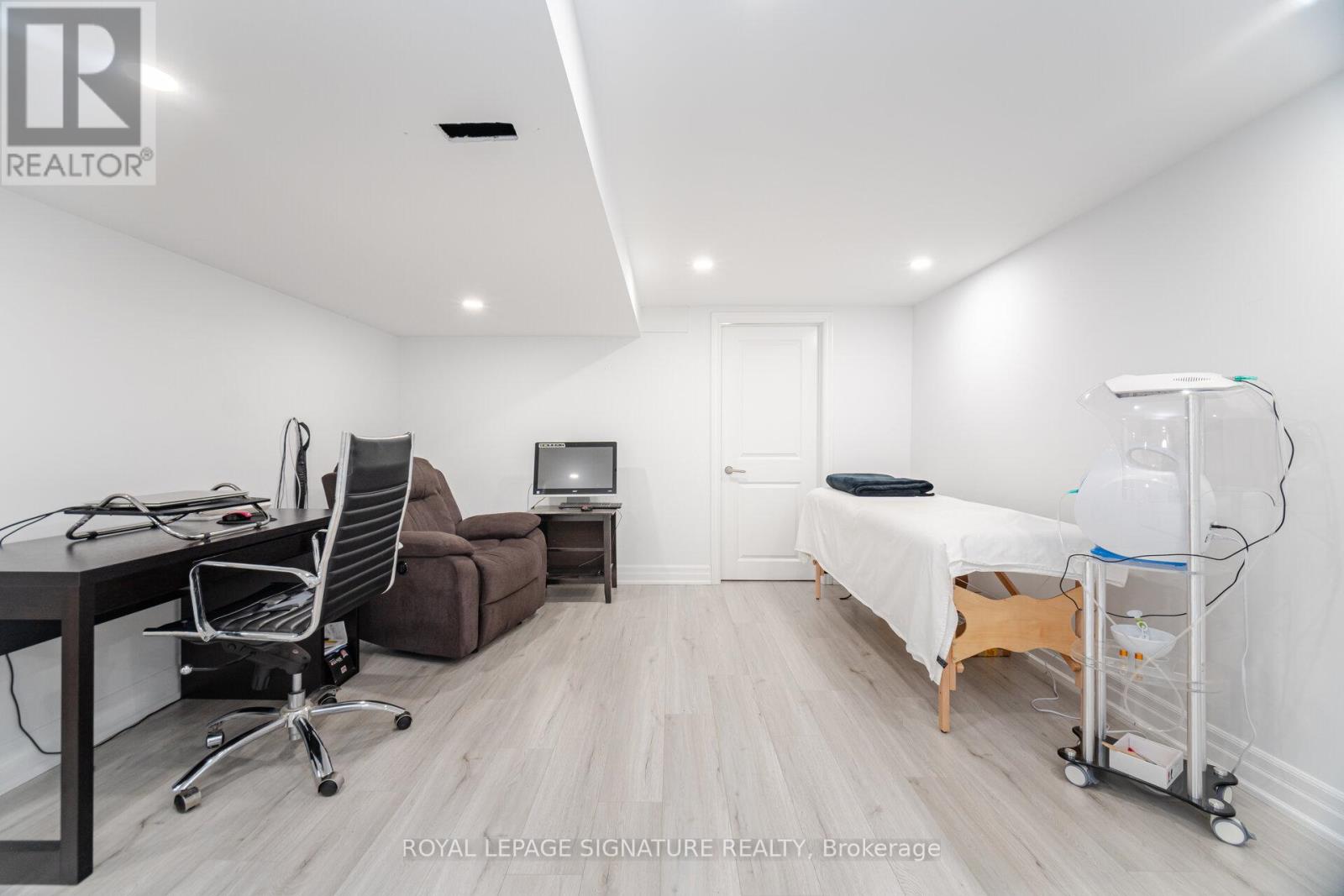 2015 Stanfield Road, Mississauga (Lakeview), Ontario  L4Y 1R2 - Photo 16 - W12391987